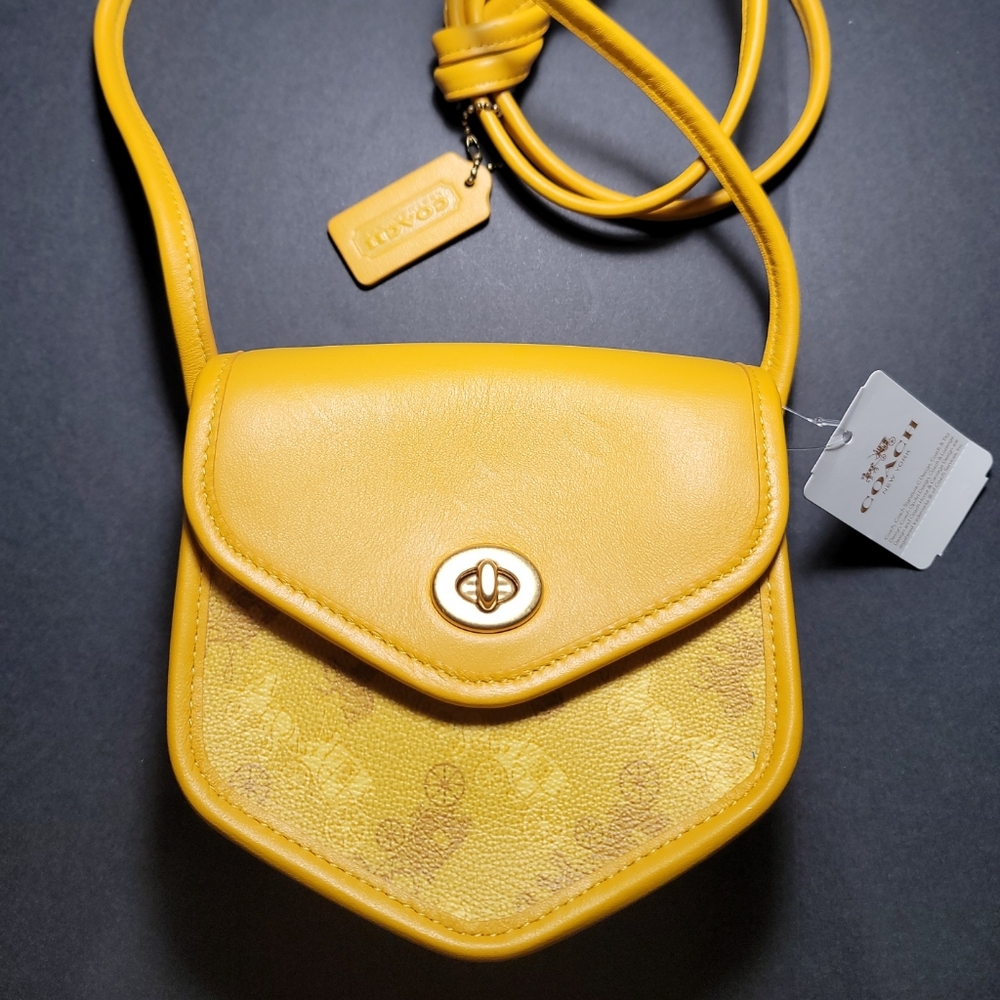 Coach ORIGINALS Horse & Carriage Mini TURNLOCK FLAP POUCH 15 Crossbody